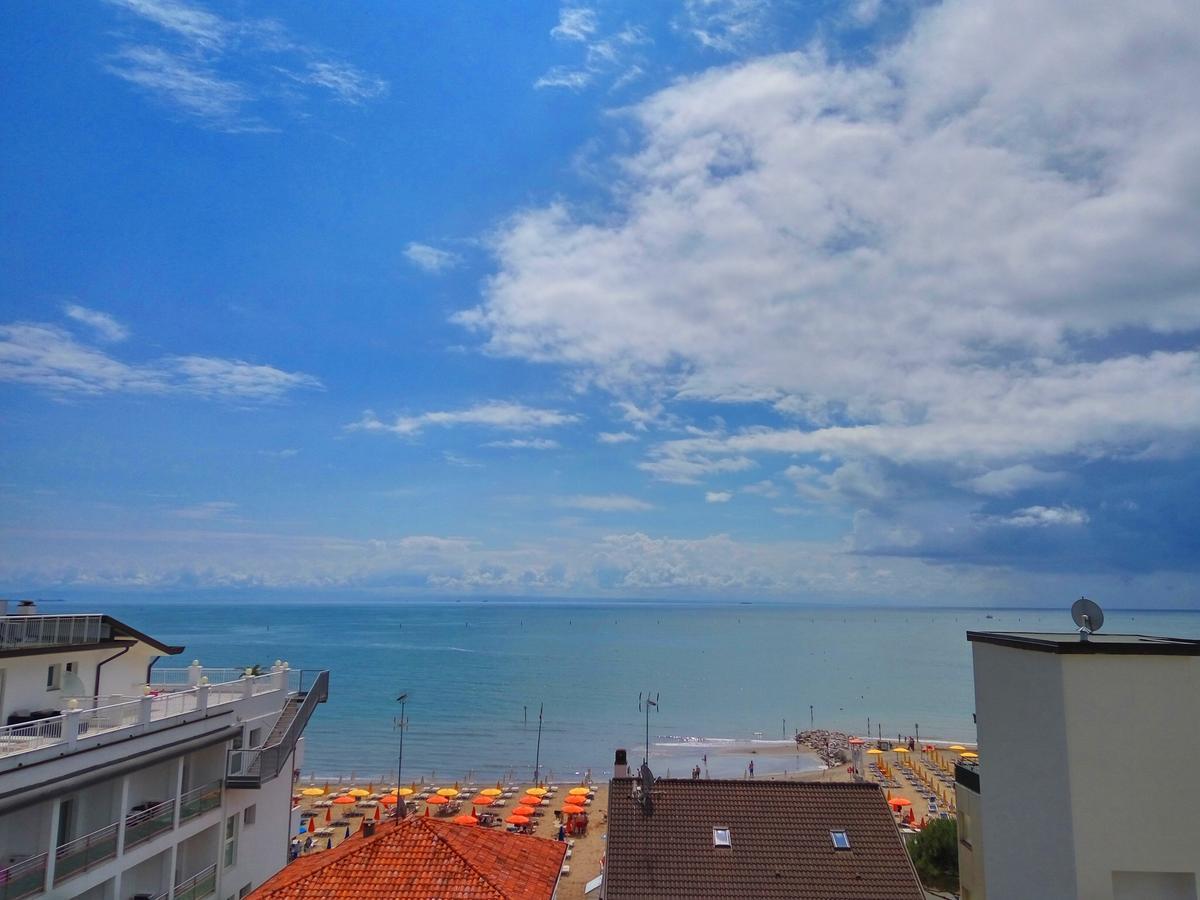 Residenza Edda Lignano Sabbiadoro Exterior foto